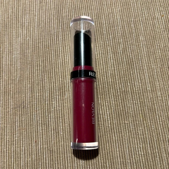 REVLON ColourStay  Ultimate Suede Shade #47 Wardrobe NEW Sealed - Picture 5 of 7